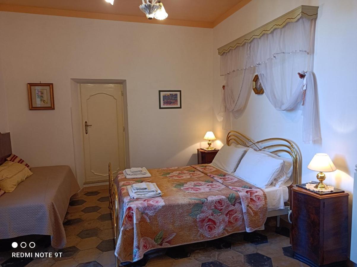 Angelina Antica Dimora Bed and Breakfast Terracina Buitenkant foto